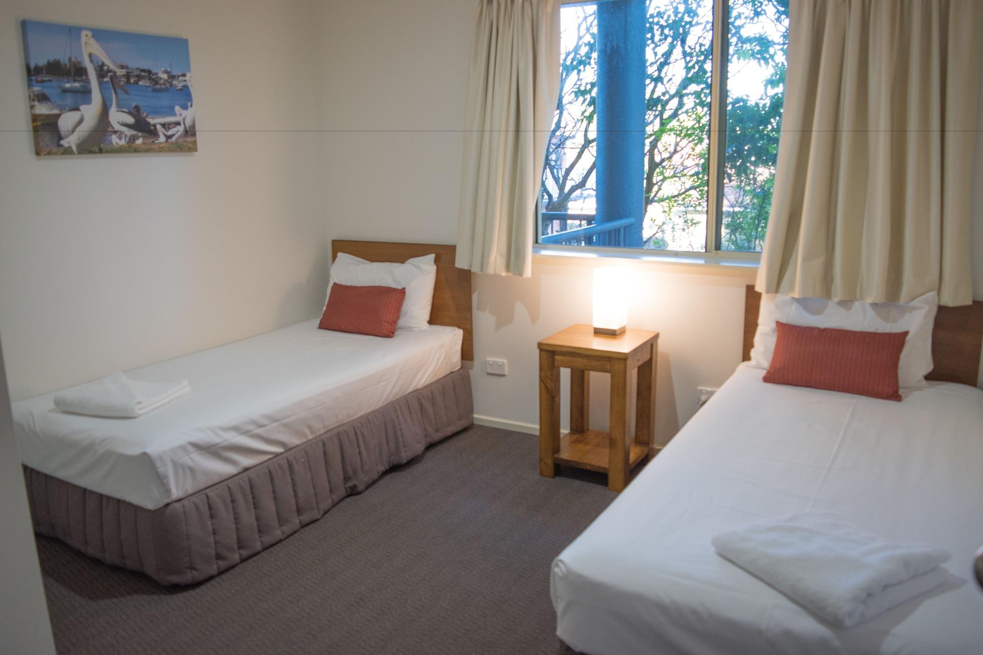 บีชไซด์ ฮอลิเดย์ อพาร์ตเมนต์ Aparthotel พอร์ตแมคควอรี ภายนอก รูปภาพ