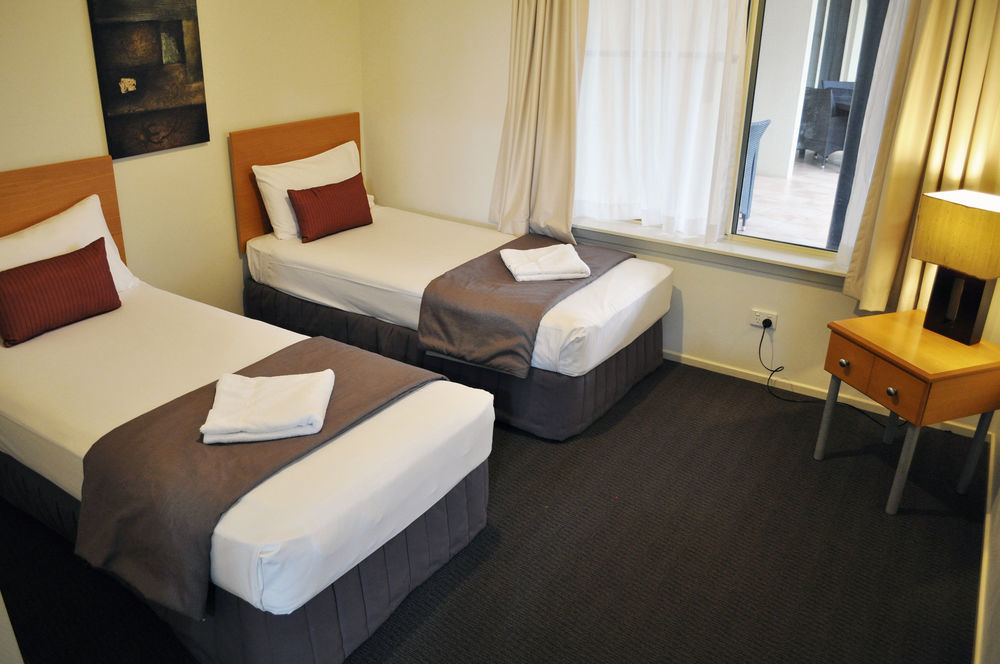 บีชไซด์ ฮอลิเดย์ อพาร์ตเมนต์ Aparthotel พอร์ตแมคควอรี ภายนอก รูปภาพ