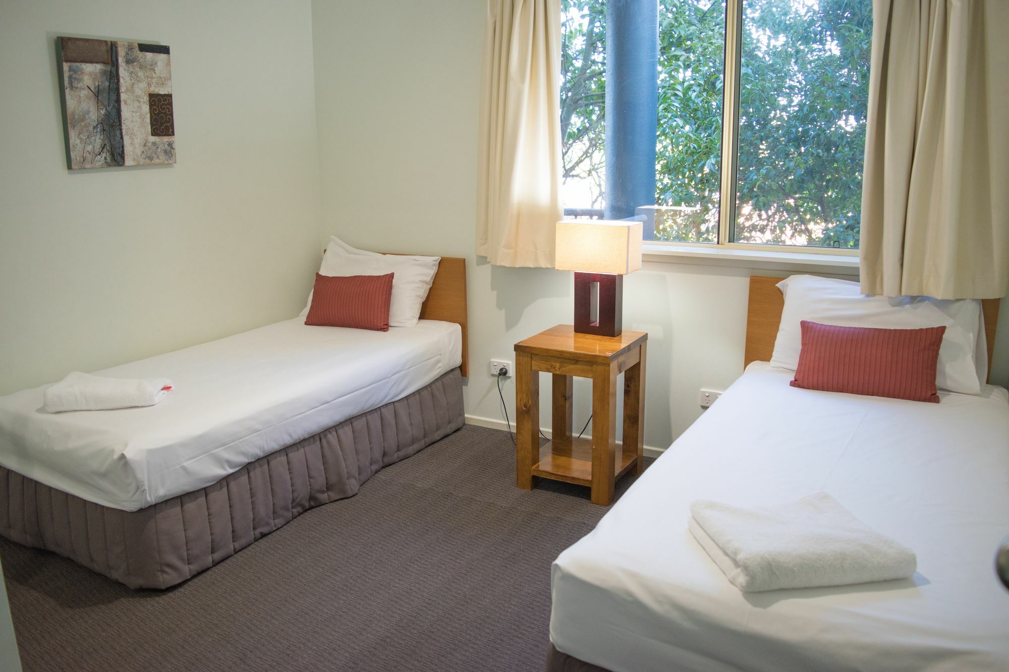 บีชไซด์ ฮอลิเดย์ อพาร์ตเมนต์ Aparthotel พอร์ตแมคควอรี ภายนอก รูปภาพ